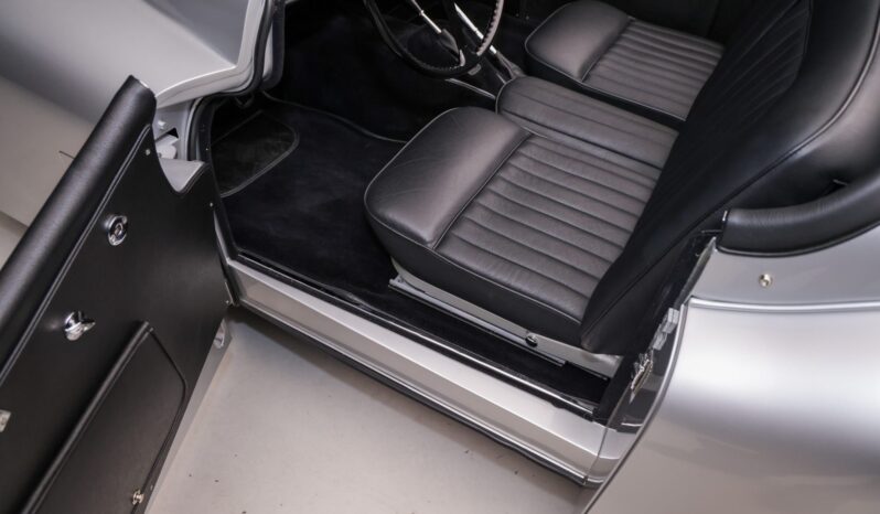 
								1956 Jaguar XK140 SE Roadster full									