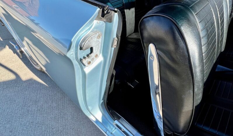 
								1964 Chevrolet Corvair Convertible full									