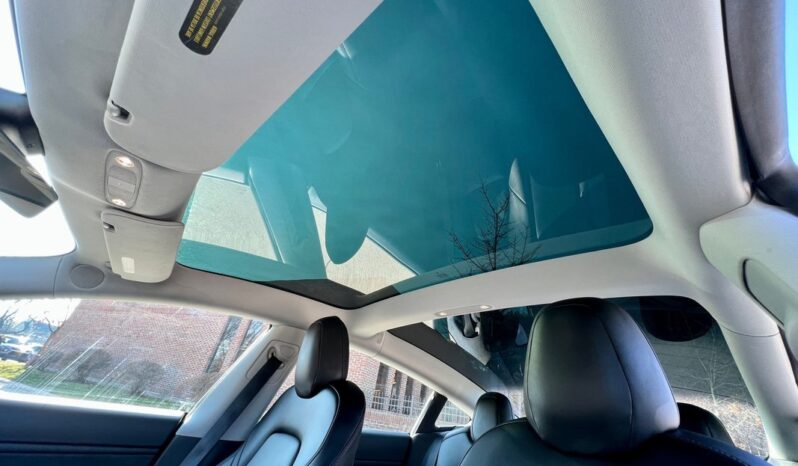 
								2019 Tesla Model 3 Electric full									