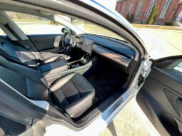 
										2019 Tesla Model 3 Electric full									