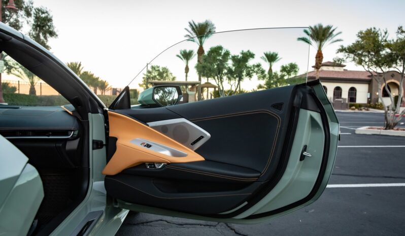 
								2024 Chevrolet Corvette Stingray Convertible Z51 2LT full									