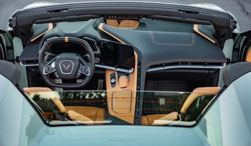 
								2024 Chevrolet Corvette Stingray Convertible Z51 2LT full									