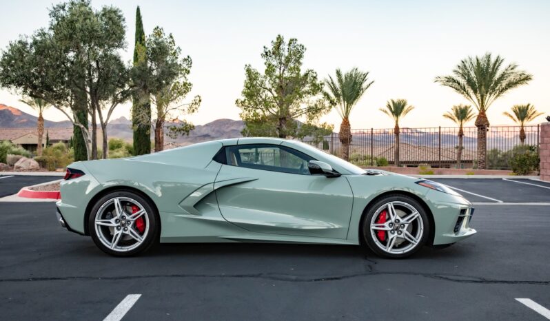
								2024 Chevrolet Corvette Stingray Convertible Z51 2LT full									