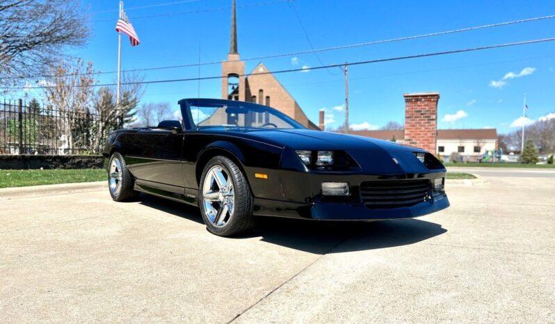 
								1989 Chevrolet Camaro RS Black Convertible 5.0 full									