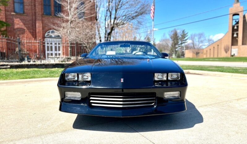 
								1989 Chevrolet Camaro RS Black Convertible 5.0 full									