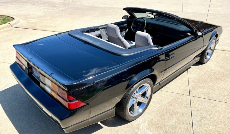 
								1989 Chevrolet Camaro RS Black Convertible 5.0 full									