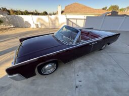 
										1963 Lincoln Continental Convertible full									