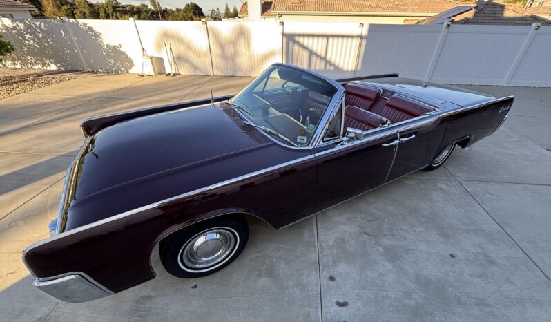 
								1963 Lincoln Continental Convertible full									