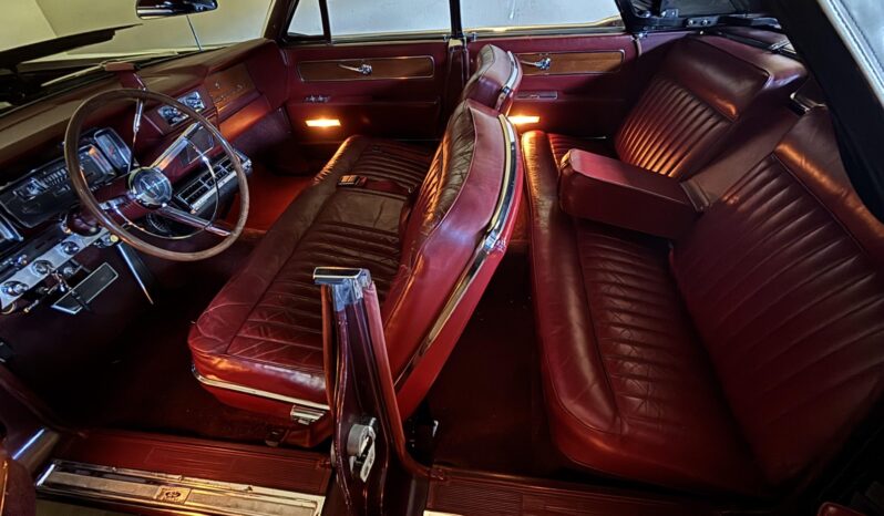 
								1963 Lincoln Continental Convertible full									