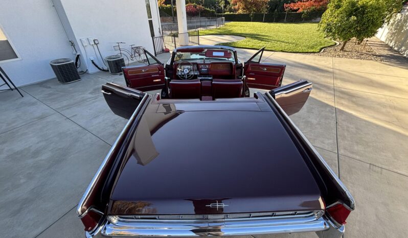 
								1963 Lincoln Continental Convertible full									