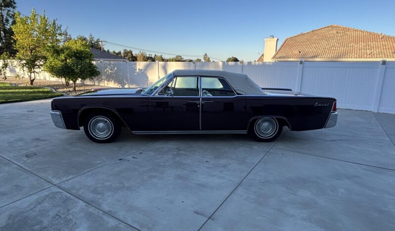 
								1963 Lincoln Continental Convertible full									