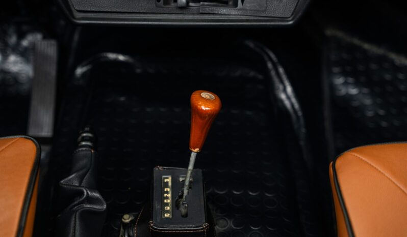 
								1987 Mercedes-Benz 240GD full									