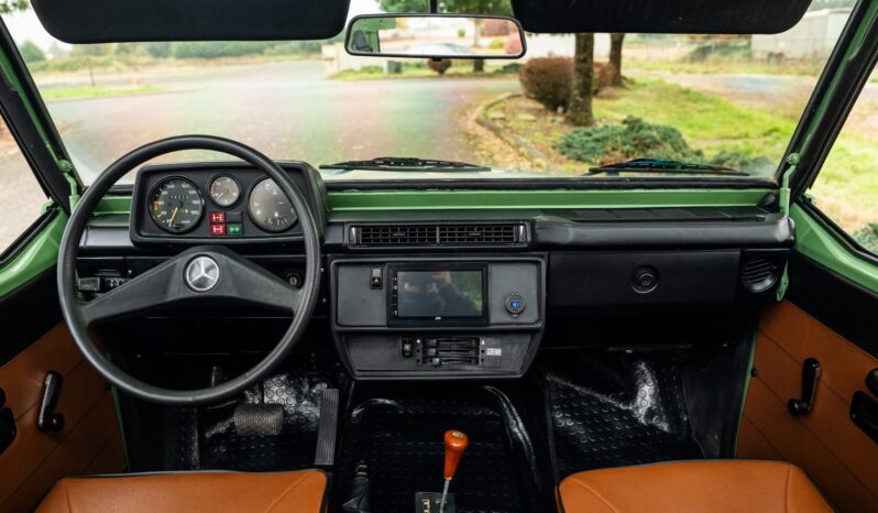 
								1987 Mercedes-Benz 240GD full									