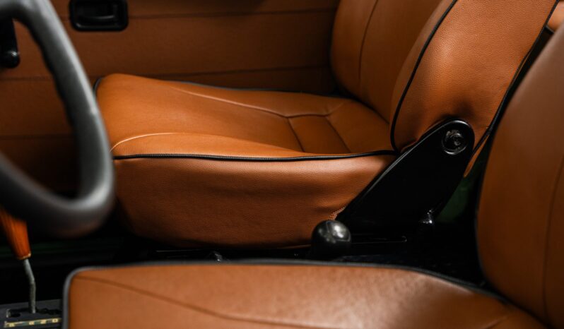 
								1987 Mercedes-Benz 240GD full									