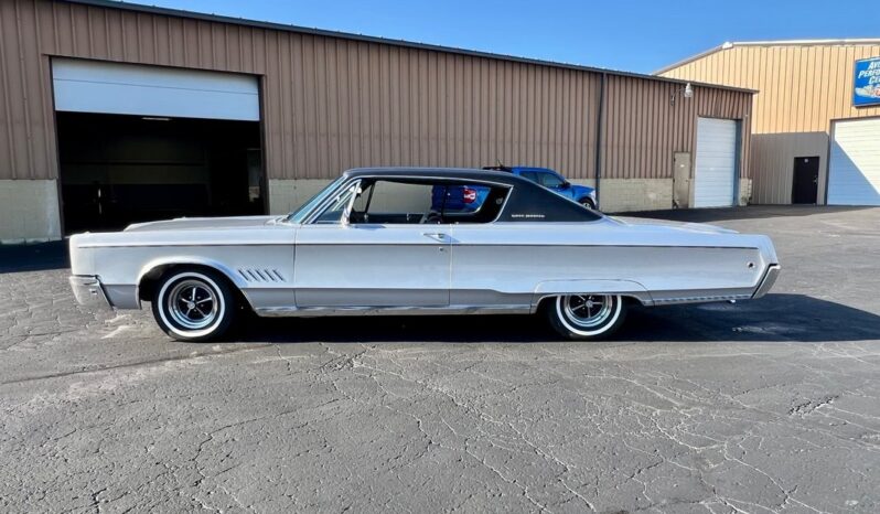 								1968 Chrysler 300 440CI 4BBl V8 full									