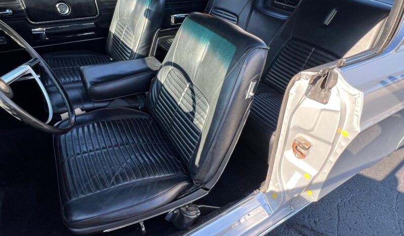 								1968 Chrysler 300 440CI 4BBl V8 full									