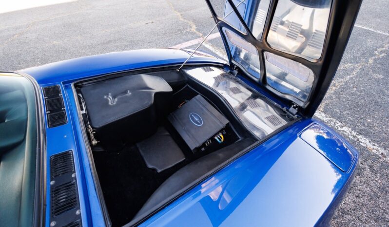 
								1971 DeTomaso Pantera full									