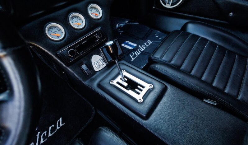 
								1971 DeTomaso Pantera full									