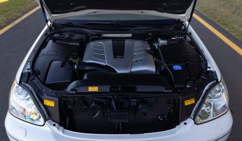 
								2005 Lexus LS430 Ultra Luxury Package full									