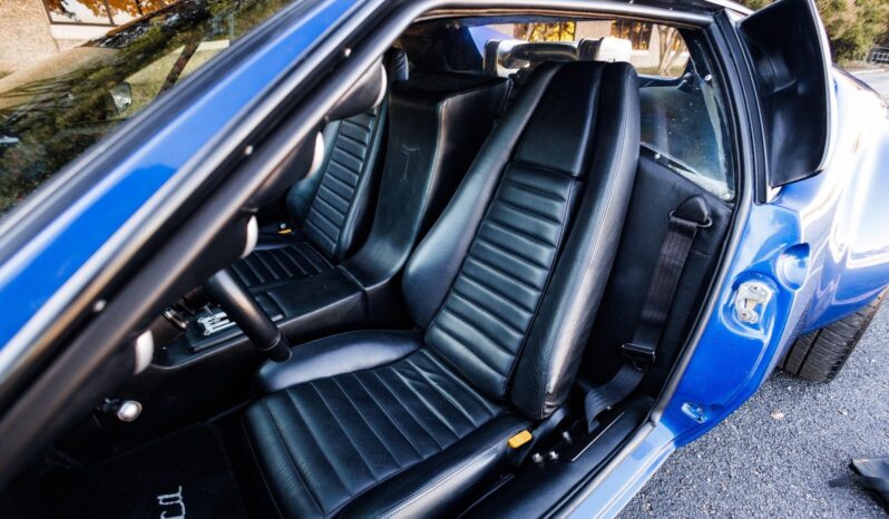 
								1971 DeTomaso Pantera full									