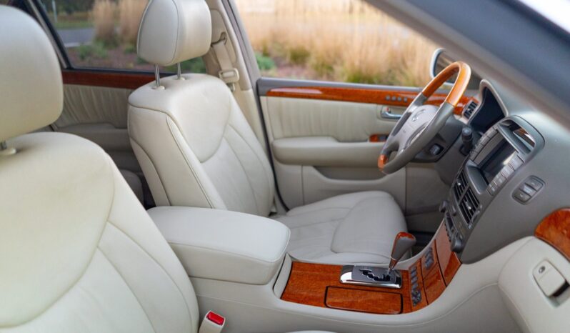 
								2005 Lexus LS430 Ultra Luxury Package full									