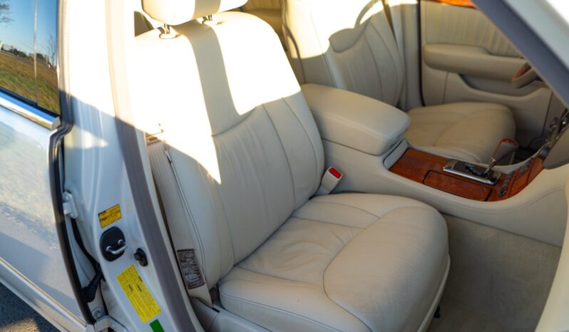 
								2005 Lexus LS430 Ultra Luxury Package full									