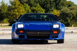 
										1971 DeTomaso Pantera full									