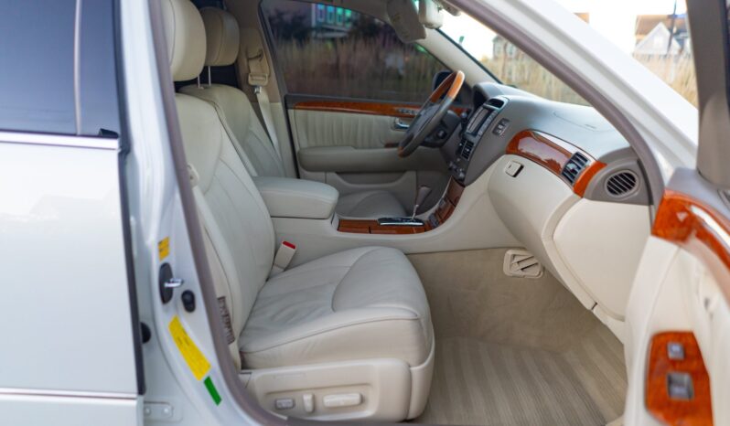 
								2005 Lexus LS430 Ultra Luxury Package full									