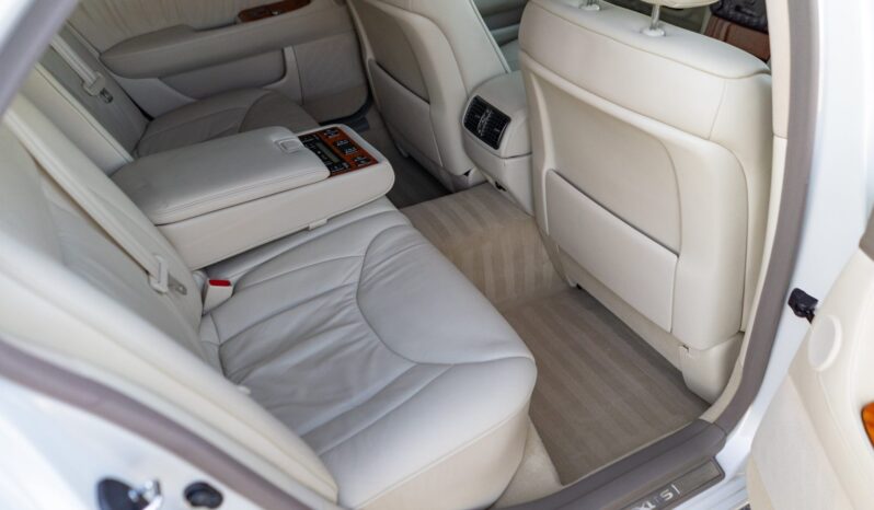 
								2005 Lexus LS430 Ultra Luxury Package full									