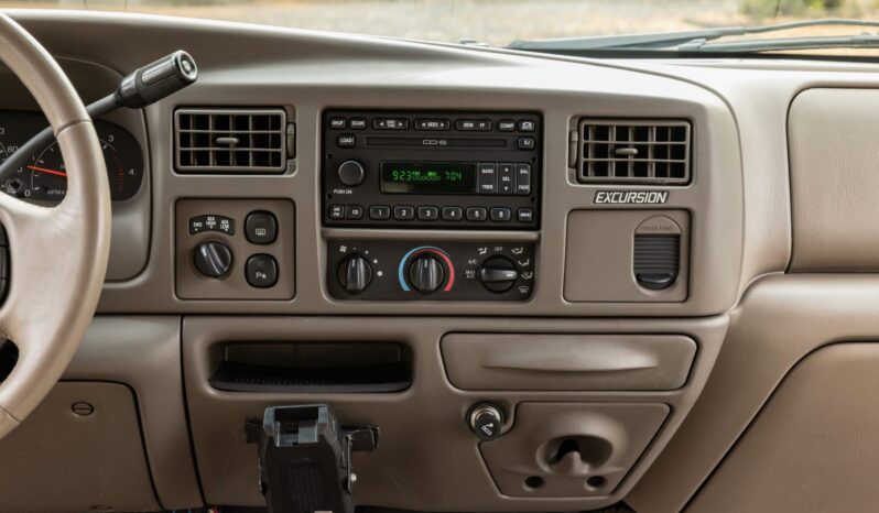 
								2001 Ford Excursion Limited Power Stroke 4×4 full									