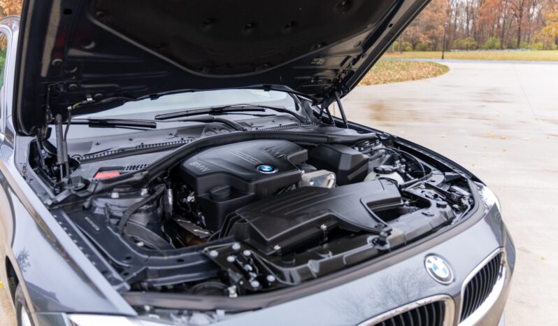 
								2015 BMW 328i xDrive Sports Wagon full									