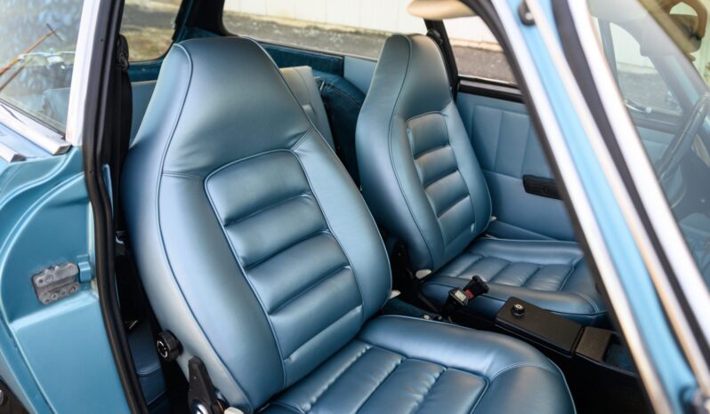 
								1973 Volvo 1800ES 4-Speed full									