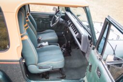 
										1993 Jeep Wrangler Sahara 4.0 5-Speed full									