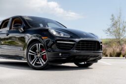 
										2014 Porsche Cayenne GTS full									