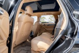 
										2014 Porsche Cayenne GTS full									