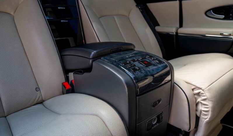 
								2008 Maybach 62S w/Partition full									