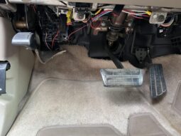 
										1999 Chevrolet Suburban K2500 LT 7.4L 4×4 full									