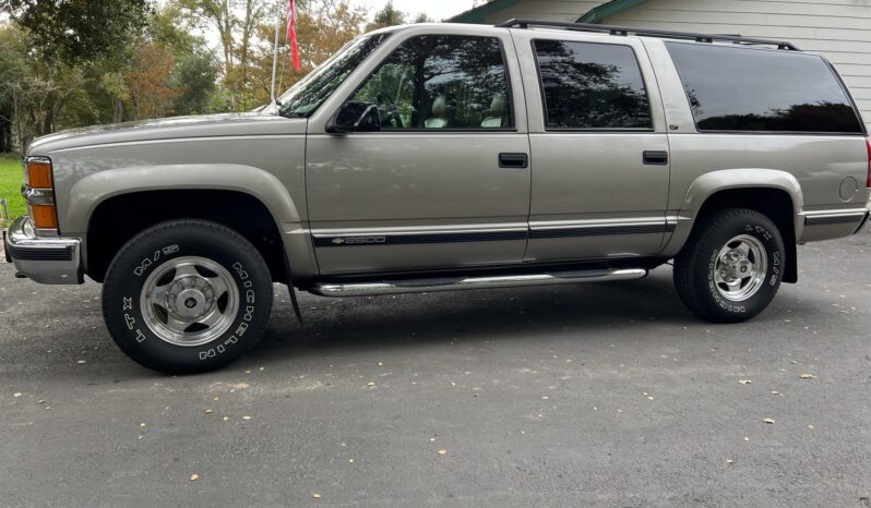 
								1999 Chevrolet Suburban K2500 LT 7.4L 4×4 full									