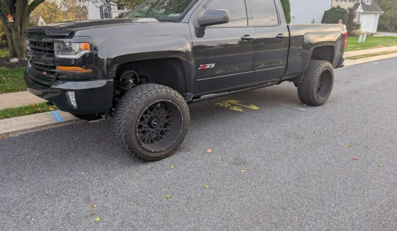 2017 Chevrolet Silverado 1500 LT Z71 Double Cab 1