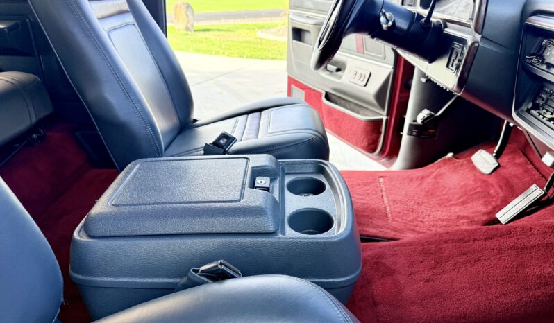 
								1991 Ford Bronco Eddie Bauer Silver full									