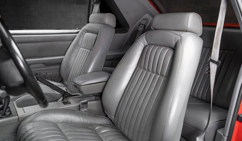 
								1993 Ford Mustang Hatchback 5.0 full									