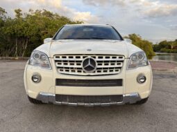 
										2009 Mercedes-Benz ML63 AMG 4MATIC full									