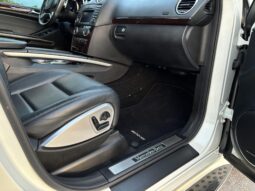 
										2009 Mercedes-Benz ML63 AMG 4MATIC full									