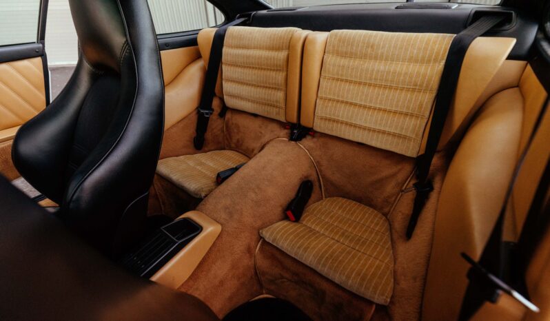 
								1990 Porsche 911 Carrera 2 Coupe 5-Speed full									