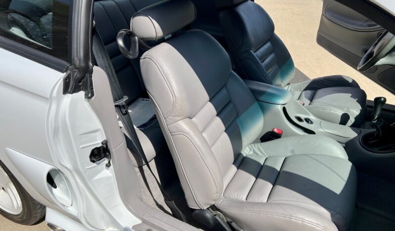 
								1997 Ford Mustang White 4.6l 5 Speed Manual full									