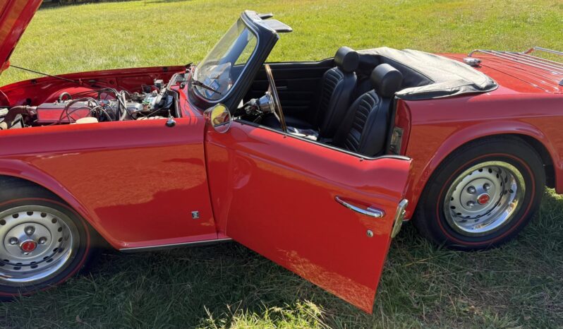 
								1976 Triumph TR6 full									
