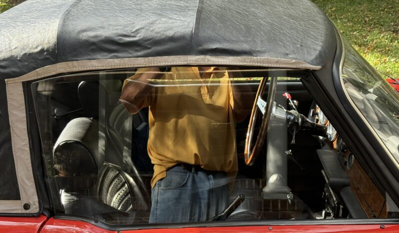 
								1976 Triumph TR6 full									