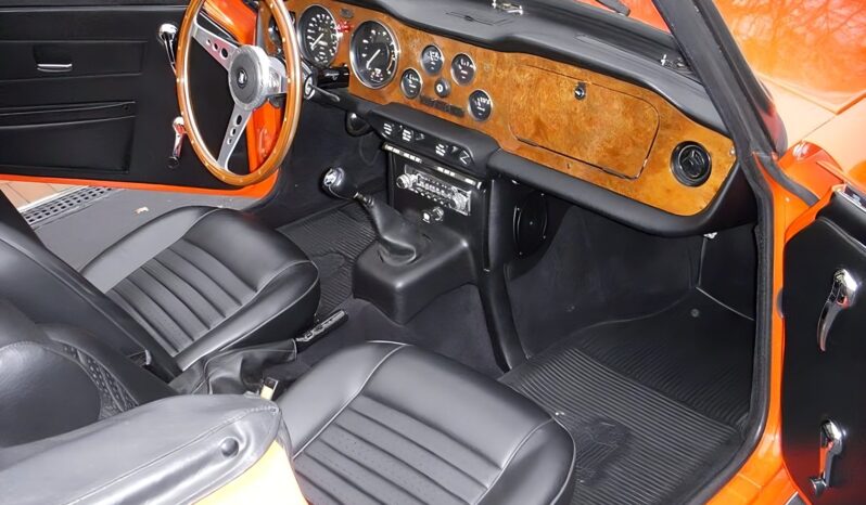
								1976 Triumph TR6 full									