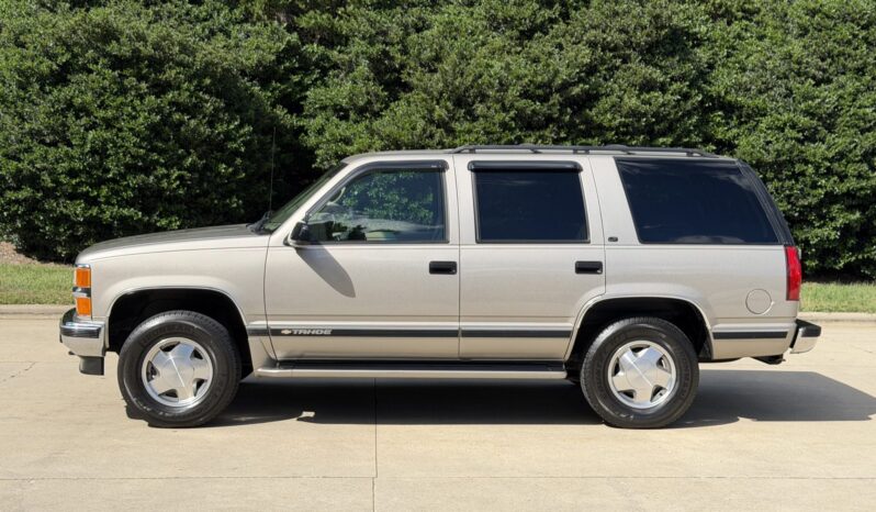 
								1999 Chevrolet Tahoe LT full									