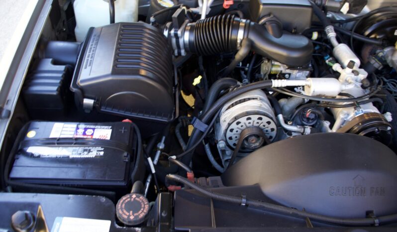 
								1999 Chevrolet Tahoe LT full									